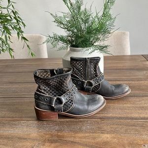 Musse & Cloud booties